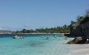 Motion - Pêcheurs sur la plage du Môle Saint Nicolas